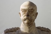 Plastik — "Otto Fürst von Bismarck" (während der Reinigung) 